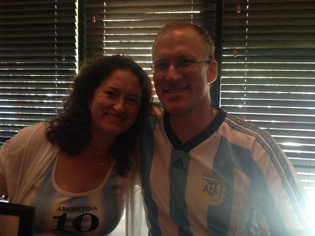 2014/07(July)/Misc/640x480_2014-07-13-Travis-Suzi-Argentina-World-Cup-2.JPG
