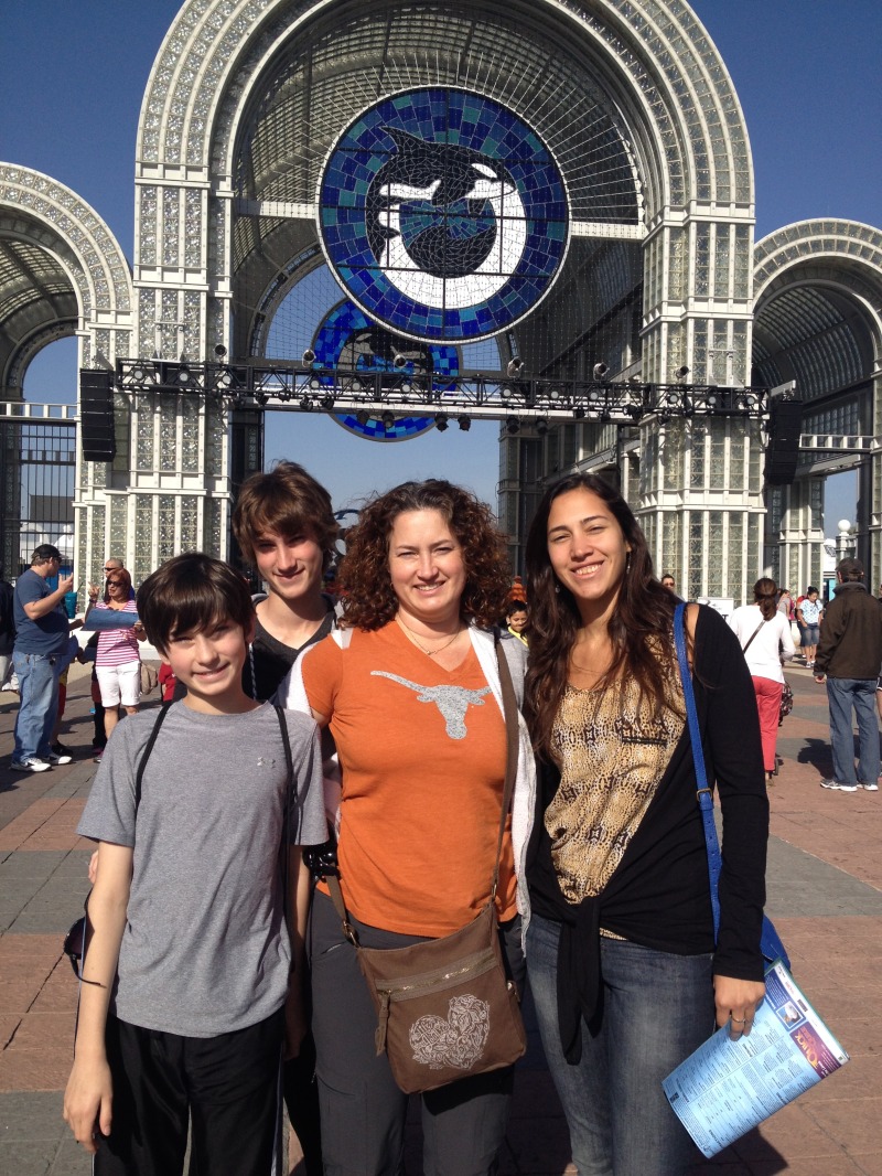 2014/BEST-OF/800x600_2014-03-20-SeaWorld-Maru-03-Suzi-Chance-Dax-GOOD.JPG