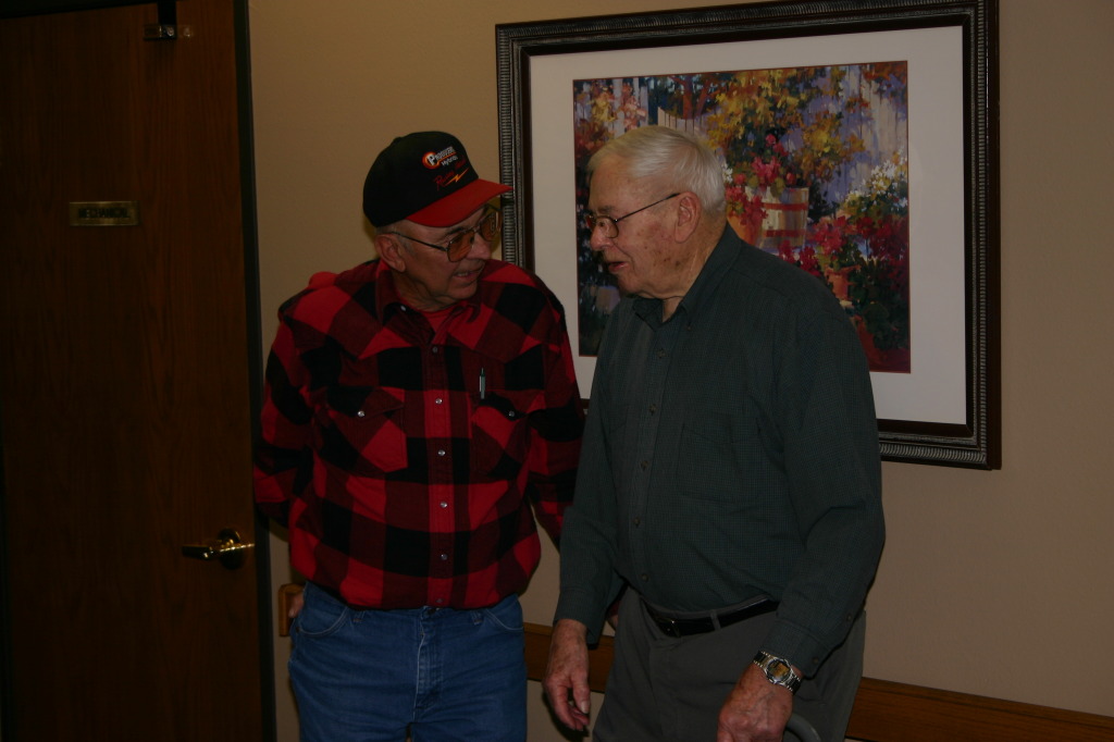 2014/Mary-Melvin/1024x768_2005-11-05-Melvin-90th-bday-006.JPG