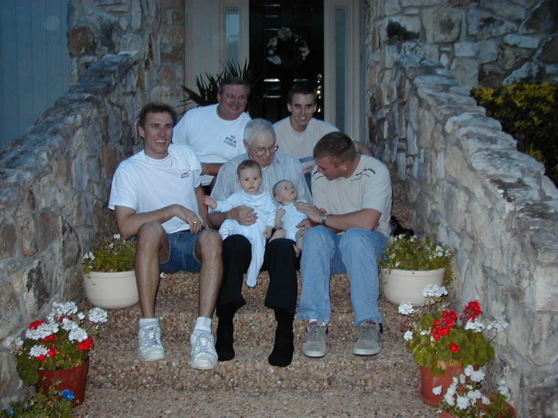 2014/Mary-Melvin/800x600_2000-04-27-Post-Easter-Travis-Chance-Melvin-Vale-Justin-Jim-Josh-12.jpg