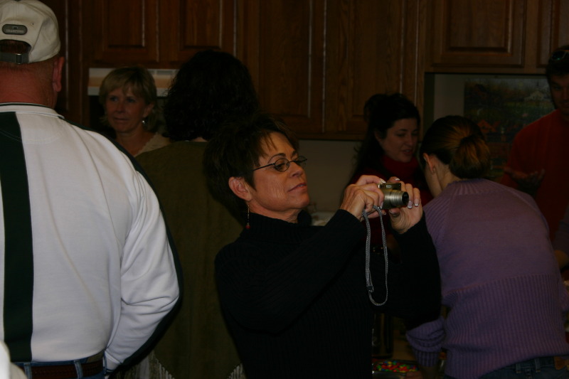 2014/Mary-Melvin/800x600_2005-11-05-Melvin-90th-bday-007-Pat.JPG
