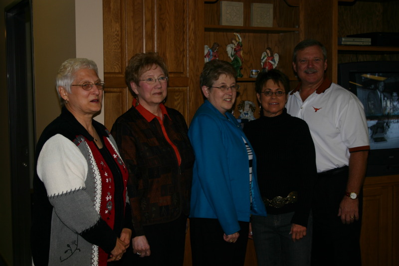 2014/Mary-Melvin/800x600_2005-11-05-Melvin-90th-bday-032.JPG