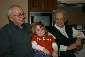 2005-11-05-Melvin-90th-bday-024-Kyla-Mary.JPG