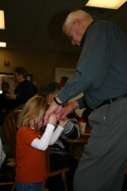 2005-11-05-Melvin-90th-bday-026-Kyla.JPG