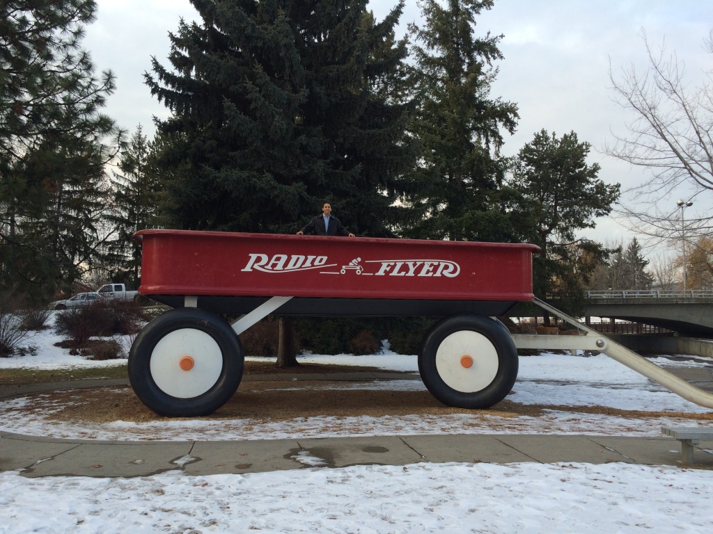 2015/01(January)/ERM-Travis-Spokane-WA/1024x768_2015-01-15-ERM-Spokane-WA-02-Radio-Flyer-Wagon-Mark.JPG