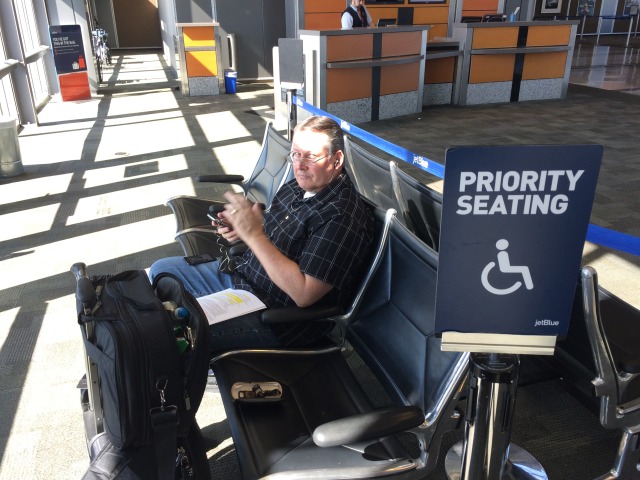 2015/02(February)/ERM-Phoenix/640x480_2015-02-09-ERM-Phoenix-02-Steve-Priority-Seating.JPG