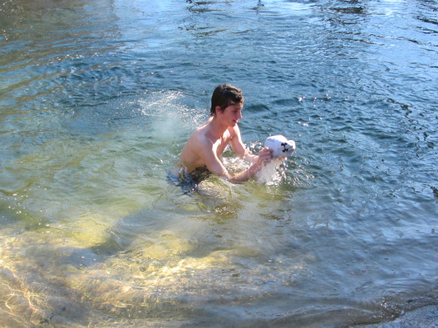 2015/02(February)/Troop214-Colorado-Bend-Philmont-prep/Pond-jump-sequences/640x480_2015-02-07-Colorado-Bend-Philmont-Prep-pond-jumping-150-Chance.JPG