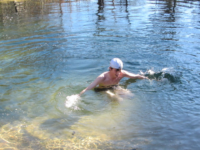 2015/02(February)/Troop214-Colorado-Bend-Philmont-prep/Pond-jump-sequences/640x480_2015-02-07-Colorado-Bend-Philmont-Prep-pond-jumping-175-Chance.JPG