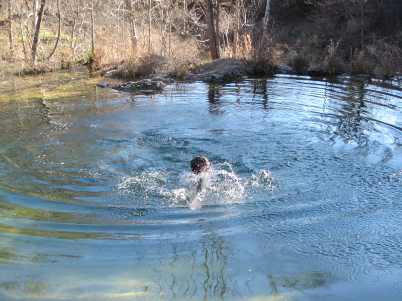 2015/02(February)/Troop214-Colorado-Bend-Philmont-prep/Pond-jump-sequences/800x600_2015-02-07-Colorado-Bend-Philmont-Prep-pond-jumping-088-Chance.JPG