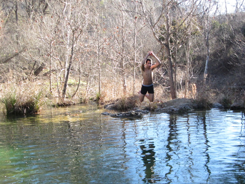 2015/02(February)/Troop214-Colorado-Bend-Philmont-prep/Pond-jump-sequences/800x600_2015-02-07-Colorado-Bend-Philmont-Prep-pond-jumping-204-Sebastian.JPG