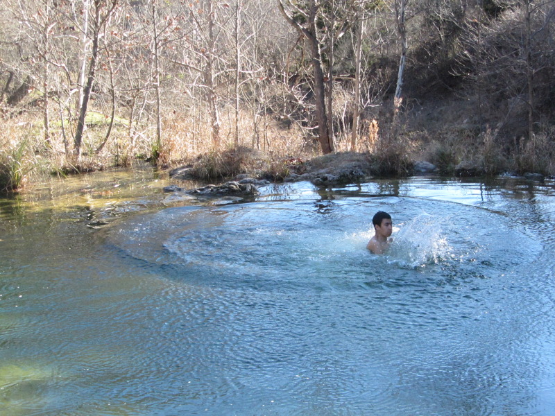 2015/02(February)/Troop214-Colorado-Bend-Philmont-prep/Pond-jump-sequences/800x600_2015-02-07-Colorado-Bend-Philmont-Prep-pond-jumping-231-Sebastian.JPG