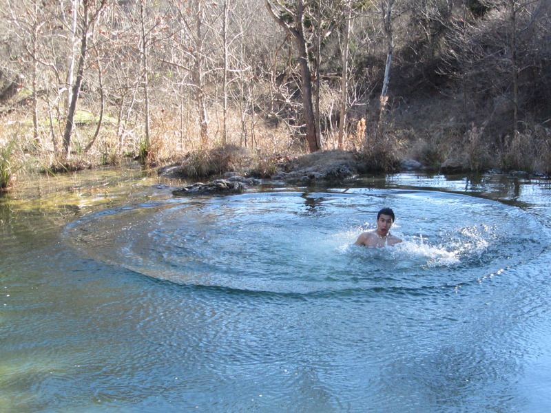 2015/02(February)/Troop214-Colorado-Bend-Philmont-prep/Pond-jump-sequences/800x600_2015-02-07-Colorado-Bend-Philmont-Prep-pond-jumping-235-Sebastian.JPG
