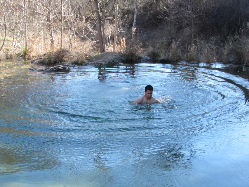 2015/02(February)/Troop214-Colorado-Bend-Philmont-prep/Pond-jump-sequences/800x600_2015-02-07-Colorado-Bend-Philmont-Prep-pond-jumping-251-Sebastian.JPG