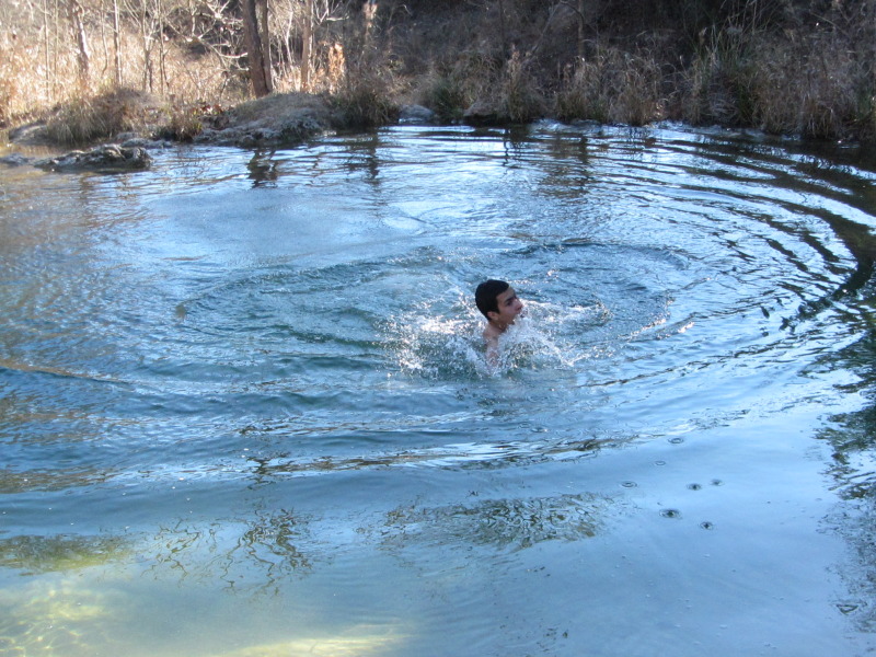 2015/02(February)/Troop214-Colorado-Bend-Philmont-prep/Pond-jump-sequences/800x600_2015-02-07-Colorado-Bend-Philmont-Prep-pond-jumping-270-Sebastian.JPG