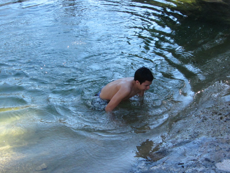 2015/02(February)/Troop214-Colorado-Bend-Philmont-prep/Pond-jump-sequences/800x600_2015-02-07-Colorado-Bend-Philmont-Prep-pond-jumping-305-Sebastian.JPG