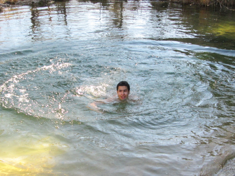 2015/02(February)/Troop214-Colorado-Bend-Philmont-prep/Pond-jump-sequences/800x600_2015-02-07-Colorado-Bend-Philmont-Prep-pond-jumping-315-Sebastian.JPG