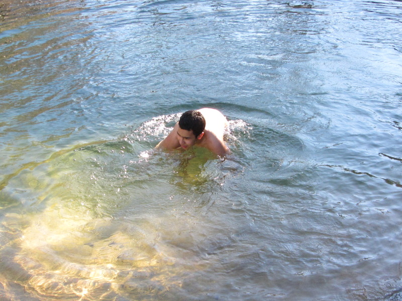 2015/02(February)/Troop214-Colorado-Bend-Philmont-prep/Pond-jump-sequences/800x600_2015-02-07-Colorado-Bend-Philmont-Prep-pond-jumping-321-Sebastian.JPG