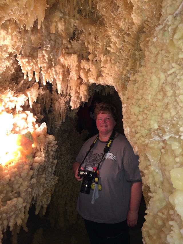 2015/02(February)/Troop214-Davis-Mountains/640x480_2015-02-14-Troop214-Davis-Mountains-092-Cave-Sandra.JPG