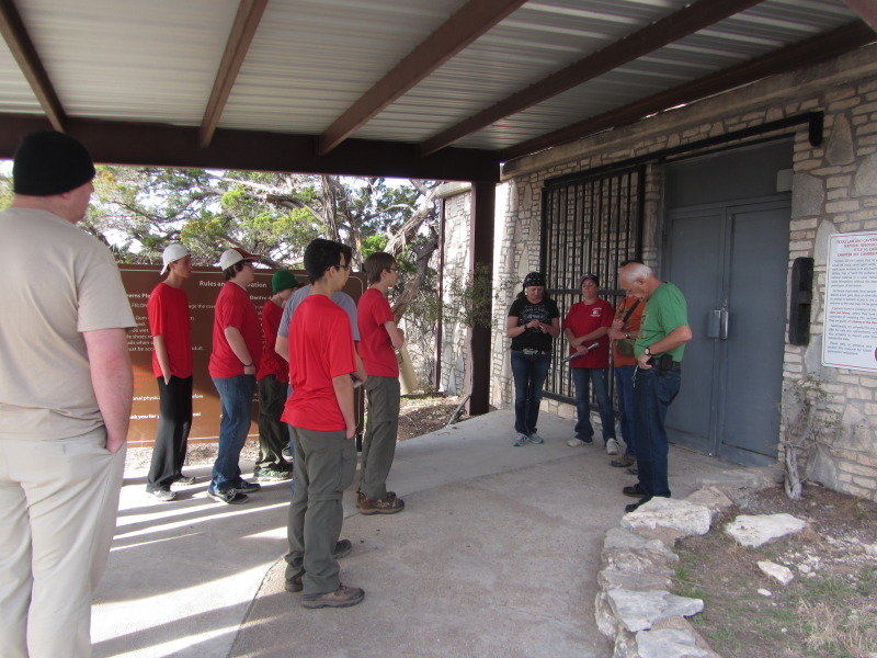 2015/02(February)/Troop214-Davis-Mountains/800x600_2015-02-14-Troop214-Davis-Mountains-012-Cave.JPG