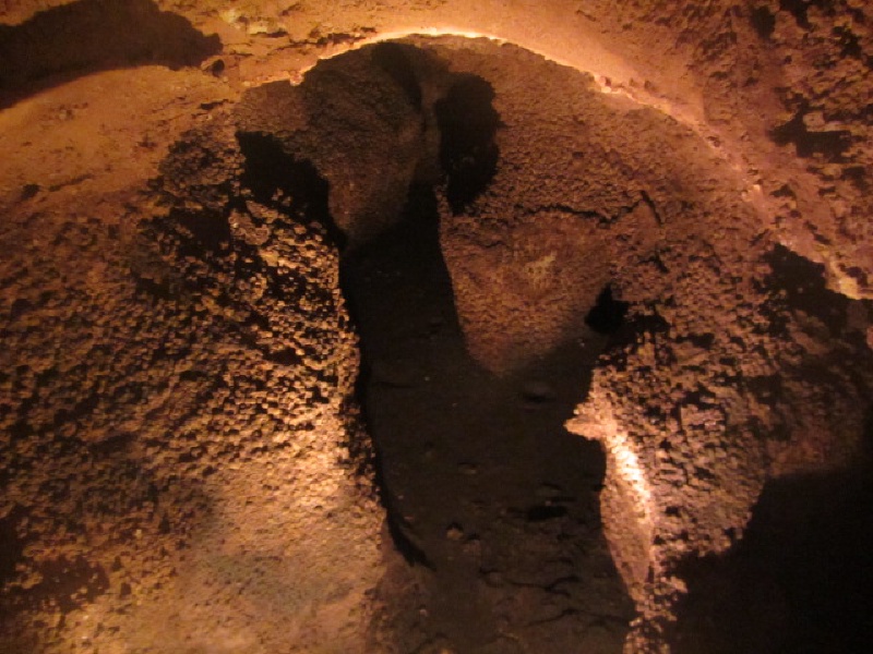 2015/02(February)/Troop214-Davis-Mountains/800x600_2015-02-14-Troop214-Davis-Mountains-016-Cave.JPG