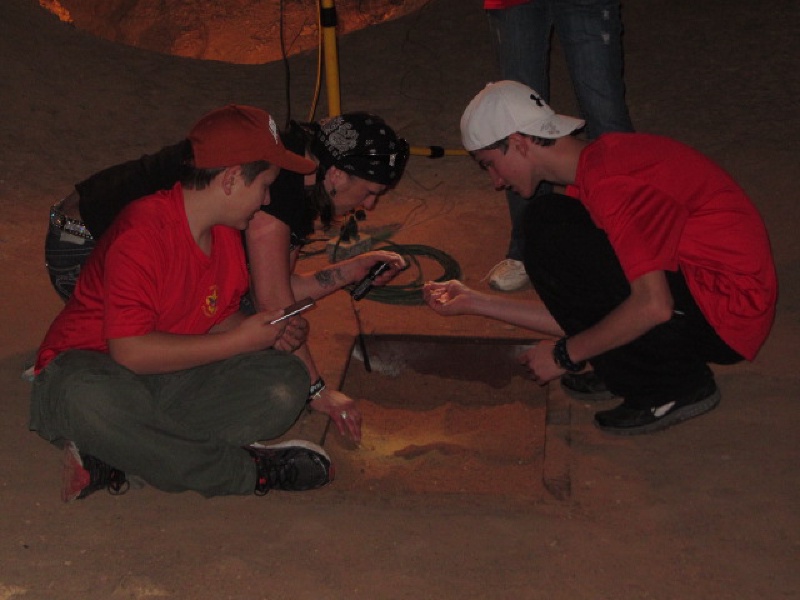 2015/02(February)/Troop214-Davis-Mountains/800x600_2015-02-14-Troop214-Davis-Mountains-033-Cave-John-Chance.JPG