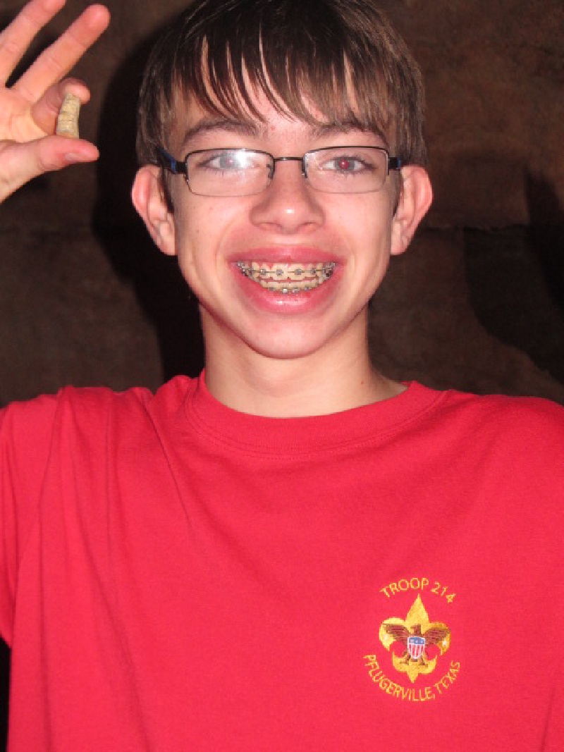 2015/02(February)/Troop214-Davis-Mountains/800x600_2015-02-14-Troop214-Davis-Mountains-034-Cave-Tyler.JPG