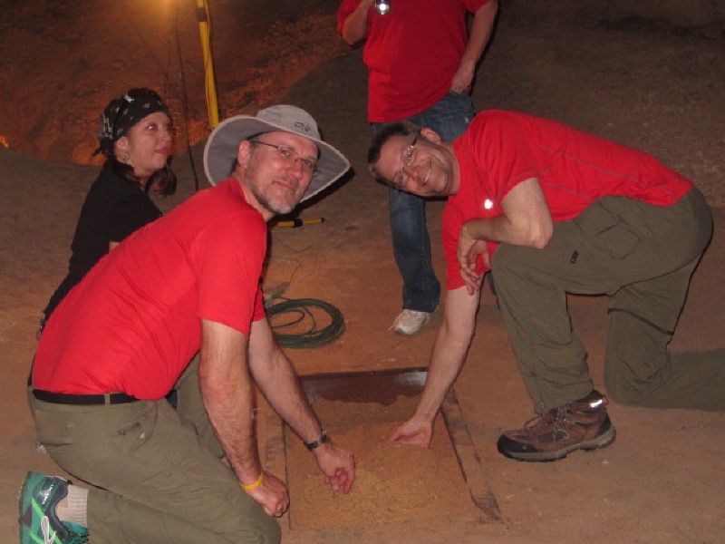 2015/02(February)/Troop214-Davis-Mountains/800x600_2015-02-14-Troop214-Davis-Mountains-039-Cave-Travis-Matt.JPG