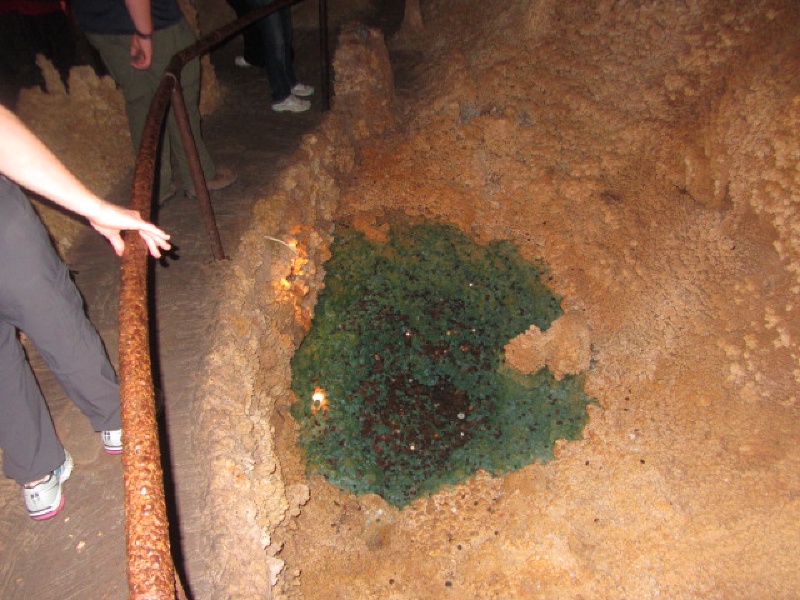 2015/02(February)/Troop214-Davis-Mountains/800x600_2015-02-14-Troop214-Davis-Mountains-073-Cave.JPG