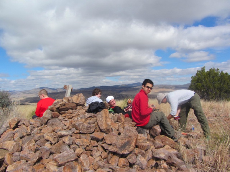 2015/02(February)/Troop214-Davis-Mountains/800x600_2015-02-15-Troop214-Davis-Mountains-012-Zach-Chance-Sebastian-Travis.JPG