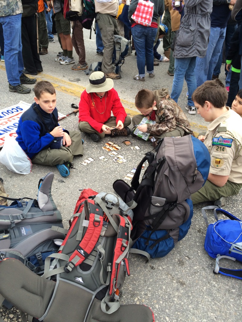 2015/02(February)/Troop214-Report-to-State/800x600_2015-02-07-Troop214-Report-to-State-Parade-02-Case.JPG