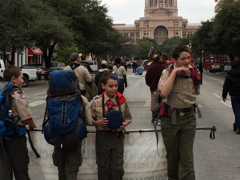 2015/02(February)/Troop214-Report-to-State/800x600_2015-02-07-Troop214-Report-to-State-Parade-13-Zach-Aiden-Case.JPG