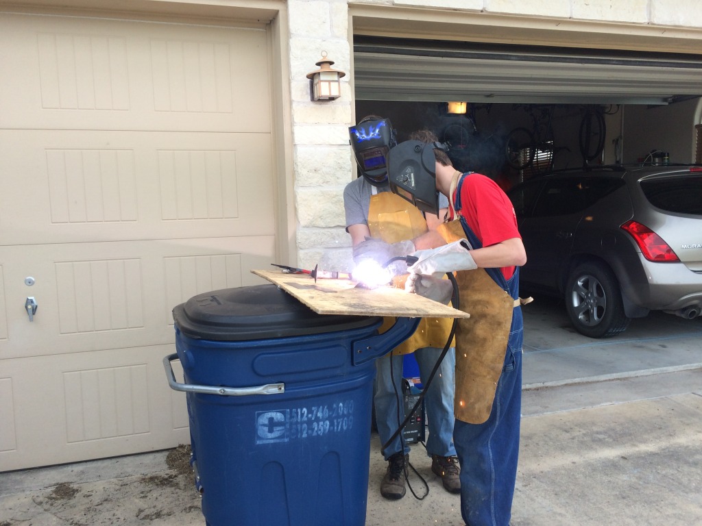 2015/02(February)/Troop214-Welding/1024x768_2015-03-13-Troop214-Welding-03-Travis-Chance.JPG
