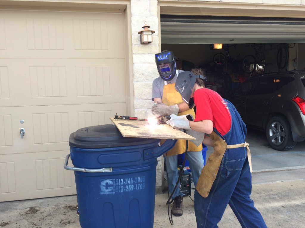 2015/02(February)/Troop214-Welding/1024x768_2015-03-13-Troop214-Welding-05-Travis-Chance.JPG