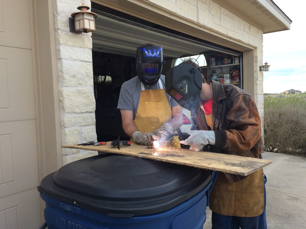 2015/02(February)/Troop214-Welding/1024x768_2015-03-13-Troop214-Welding-09-Travis-Chance.JPG
