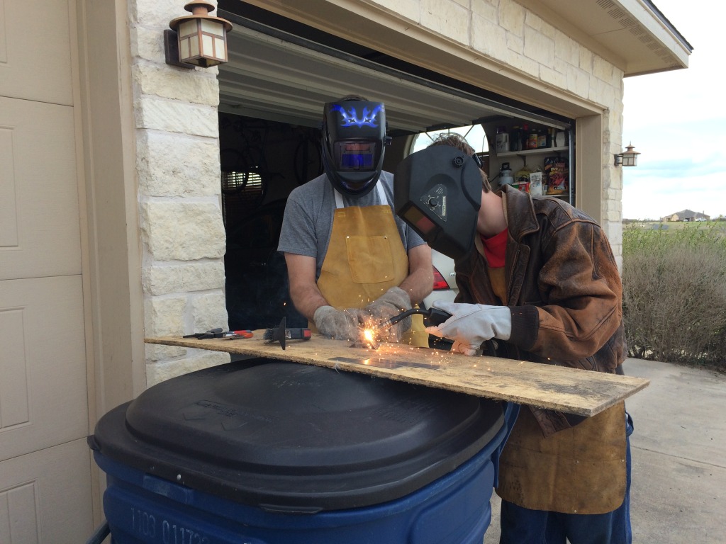 2015/02(February)/Troop214-Welding/1024x768_2015-03-13-Troop214-Welding-14-Travis-Chance.JPG