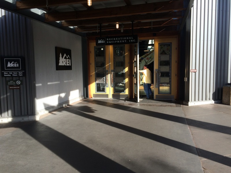 2015-03-26-ERM-Seattle-WA-15-REI-mothership.JPG