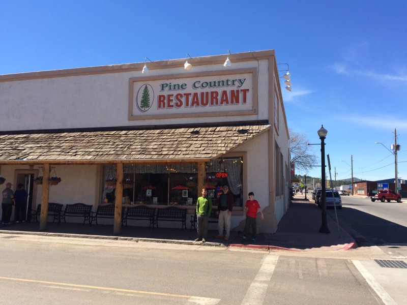 2015-03-15-Grand-Canyon-4star-003-Connor-Carl-Dax-pine-country-restaurant.jpg