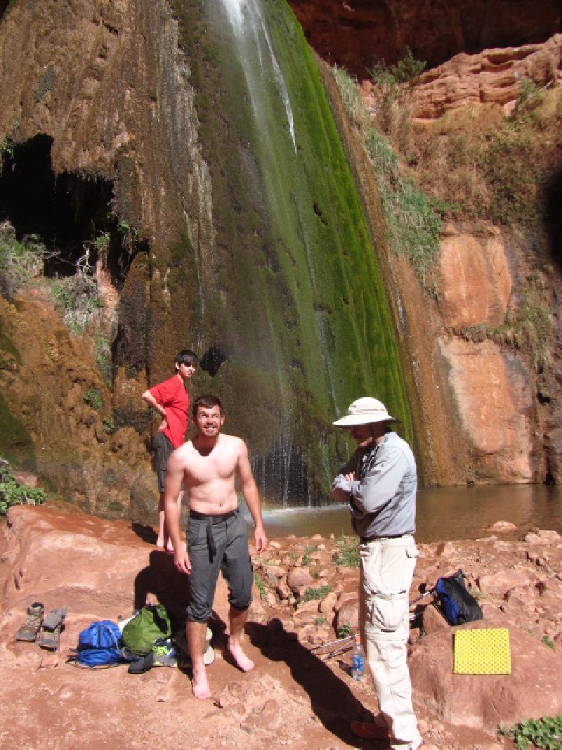 2015/03(March)/Grand-Canyon/4star/800x600_2015-03-17-Grand-Canyon-4star-44-Ribbon-Falls-Dax-Connor-Carl.jpg