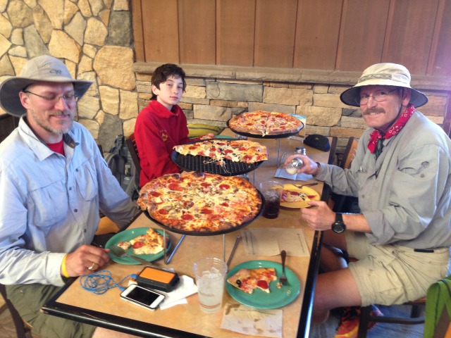 2015-03-20-Grand-Canyon-24-Travis-Dax-Carl-3-large-pizzas-for-4-guys.jpg