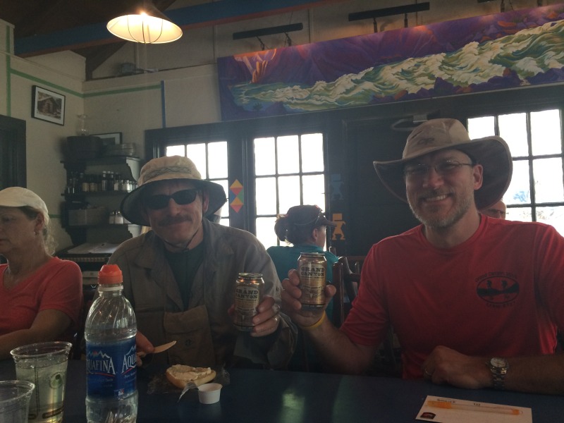 2015/03(March)/Grand-Canyon/800x600_2015-03-16-Grand-Canyon-48-Carl-Travis-beer-GOOD.jpg