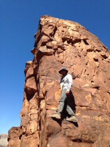 2015-03-16-Grand-Canyon-35-Connor-climbing-rock.jpg