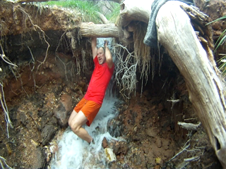 2015-03-18-Grand-Canyon-32-Travis-cowboy-bath-in-creek.png