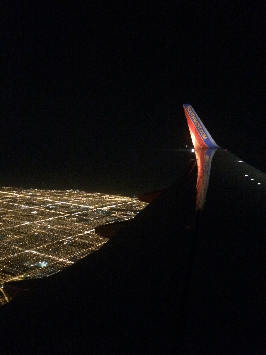 2015/03(March)/Misc/1024x768_2015-03-31-Southwest-at-night.JPG