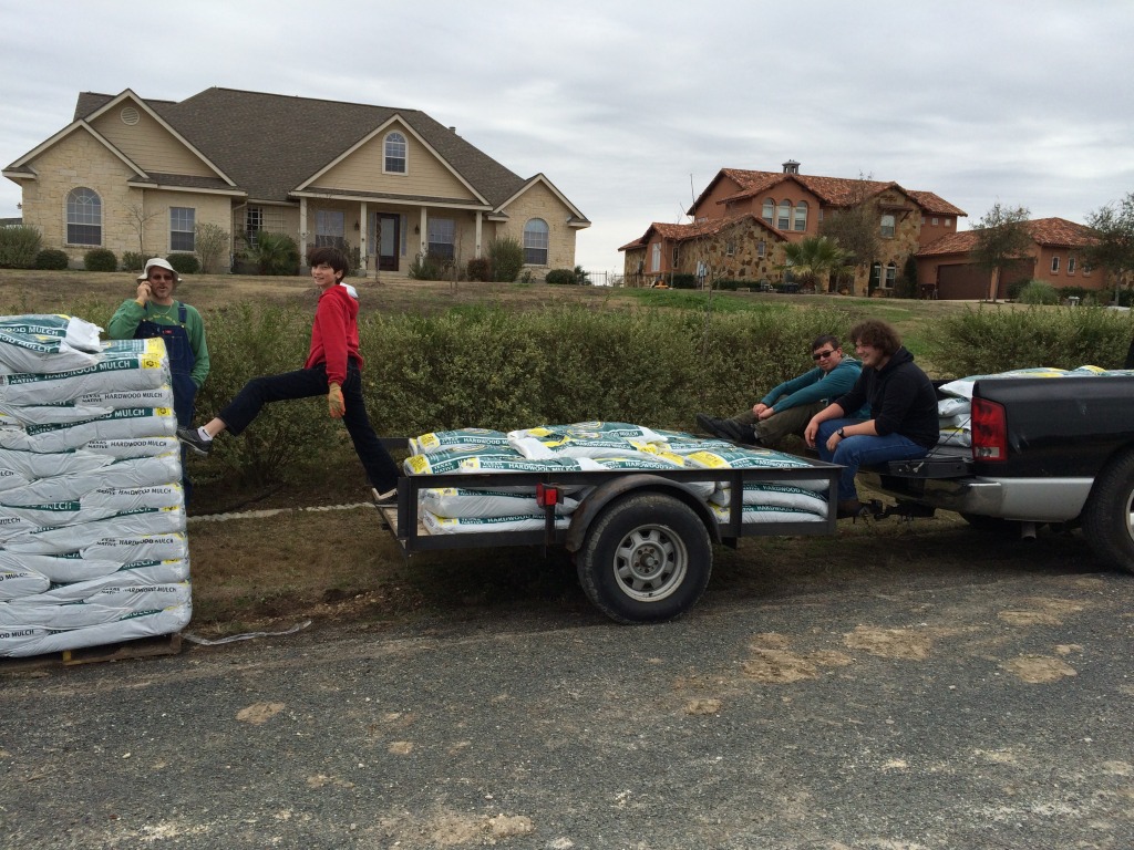2015/03(March)/Troop214-Mulch/1024x768_2015-03-07-Troop-214-Mulch-10-Travis-Dax-Nathan-Carson-GOOD.JPG