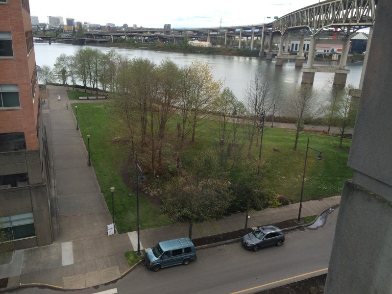 2015/04(April)/ERM-Portland-OR/2015-04-07-ERM-Portland-01-park-by-hotel.JPG