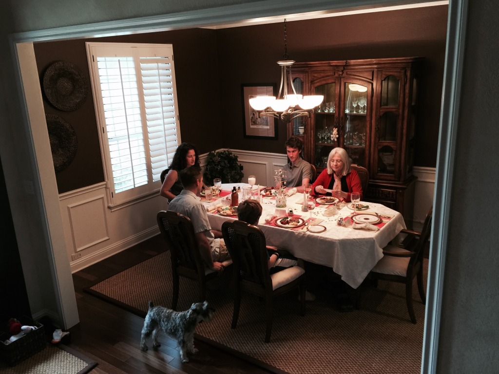 2015/04(April)/Easter/1024x768_2015-04-05-Easter-014-Suzi-Josh-Ian-Chance-Susana.JPG