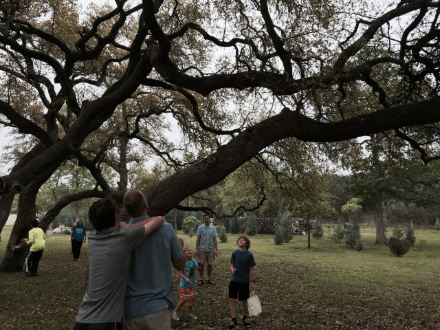 2015/04(April)/Easter/640x480_2015-04-05-Easter-067-Dax-Chance-Travis-Josh-Sydney-Ian.JPG