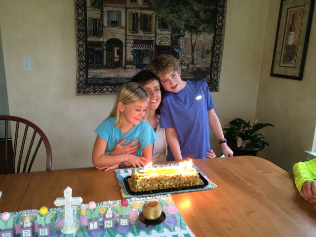 2015/04(April)/Easter/640x480_2015-04-05-Easter-102-Sydney-Heather-Ian.JPG