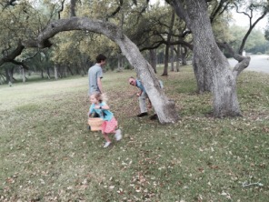 2015-04-05-Easter-033-Sydney-Chance-Travis.JPG