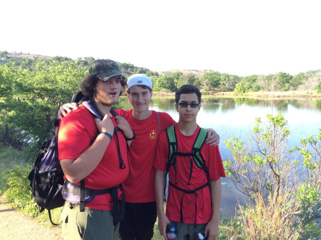 2015/04(April)/Troop214-Enchanted-Rock/640x480_2015-04-25-Troop214-Enchanted-Rock-01-Carson-Chance-Sebastian.JPG